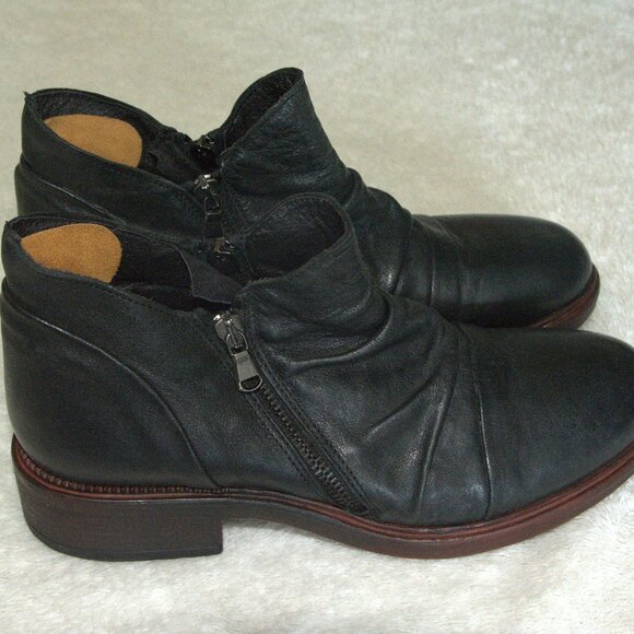 Cordani Women's Parnell Ankle Boot size 40 - Picture 1 of 7